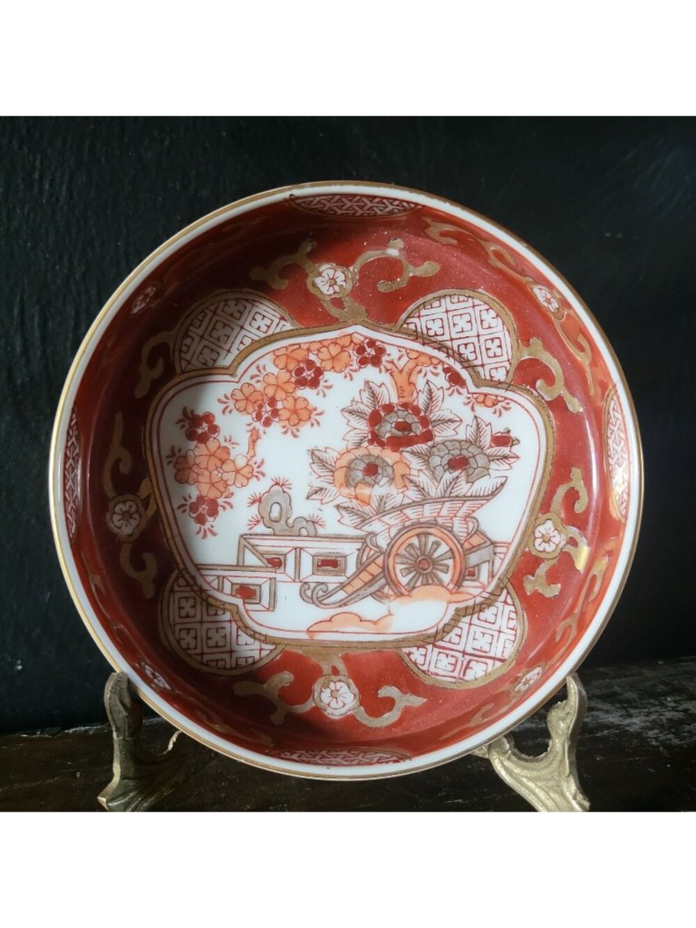 Vintage Gold Imari Japan Hand-Painted Porcelain Shallow Bowl Iron Red and Gold